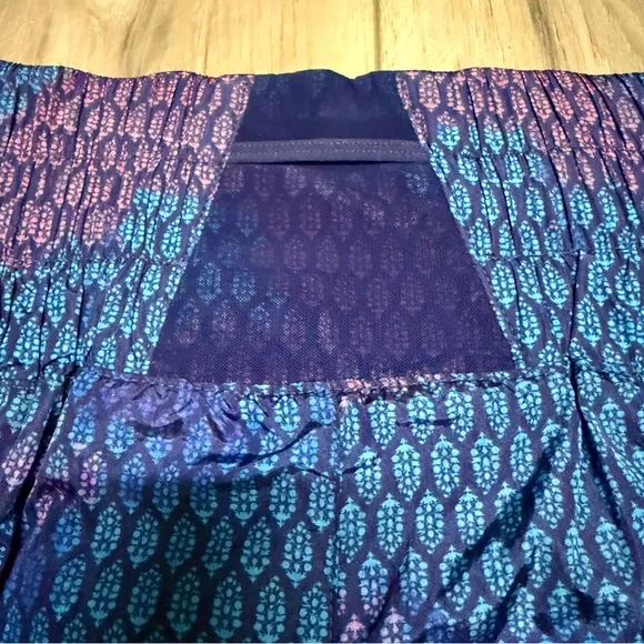 Free People Movement| EUC Women's Size Medium Blue, Pink & Purple Printed Shorts - Picture 4 of 5